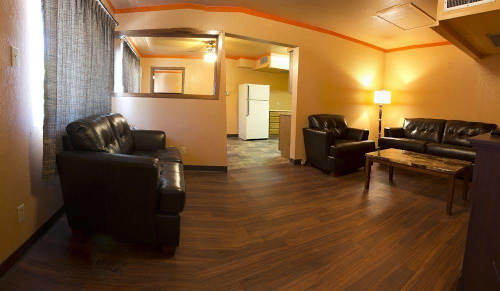 Capitol Inn & Suites Pierre Εξωτερικό φωτογραφία