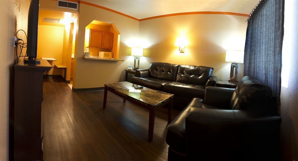 Capitol Inn & Suites Pierre Εξωτερικό φωτογραφία